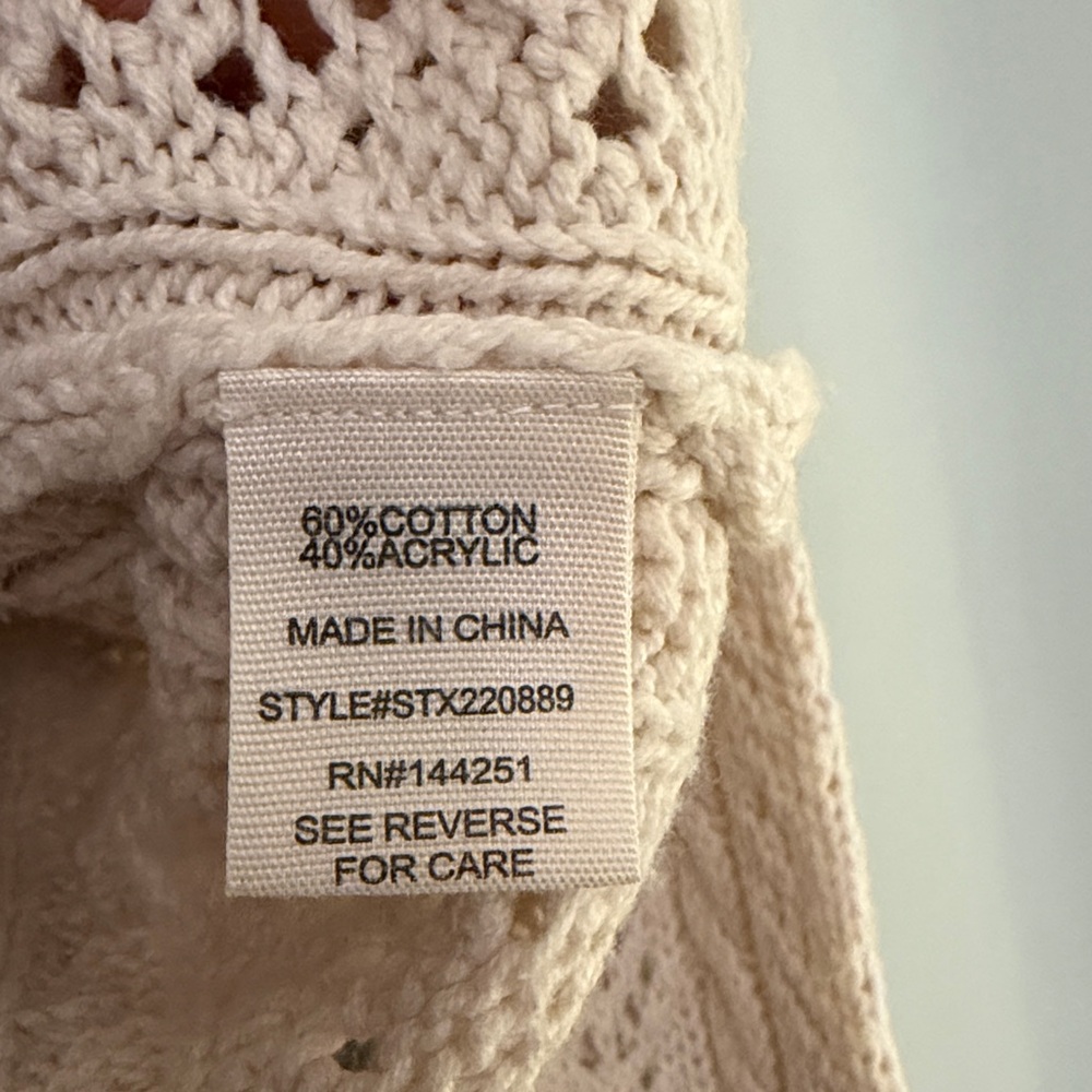Women’s Cream Knit Button-Up‎ Cropped Cottagecore Romantic Boho Sweater - Picture 4 of 5